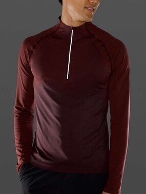 Lululemon Metal Vent Tech 1/2 Zip 2.0
Magma / Sequoia